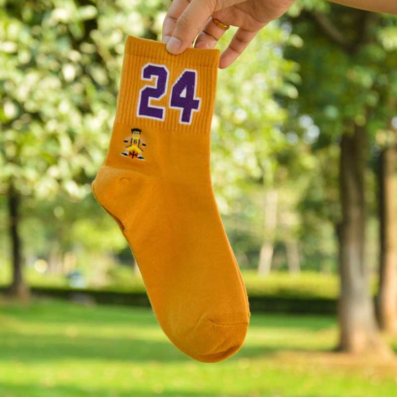 High Quality Fashion Men&#39;s Breathable Basketball Socks Elite Thick Sports Socks Unisex Harajukumen&#39;s happy Funny Embroider socks